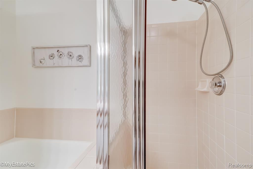 45061 Horseshoe Circle, Canton, MI 48187 — Photo 25