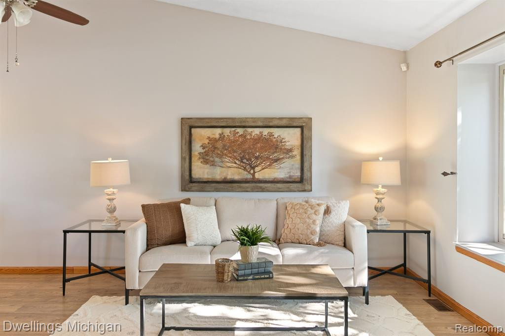 5859 HUNTINGTON Drive, Ypsilanti, MI 48197 — Photo 12
