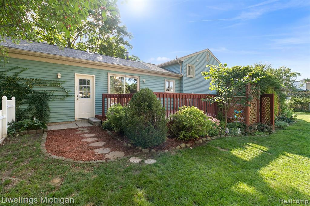 5859 HUNTINGTON Drive, Ypsilanti, MI 48197 — Photo 34