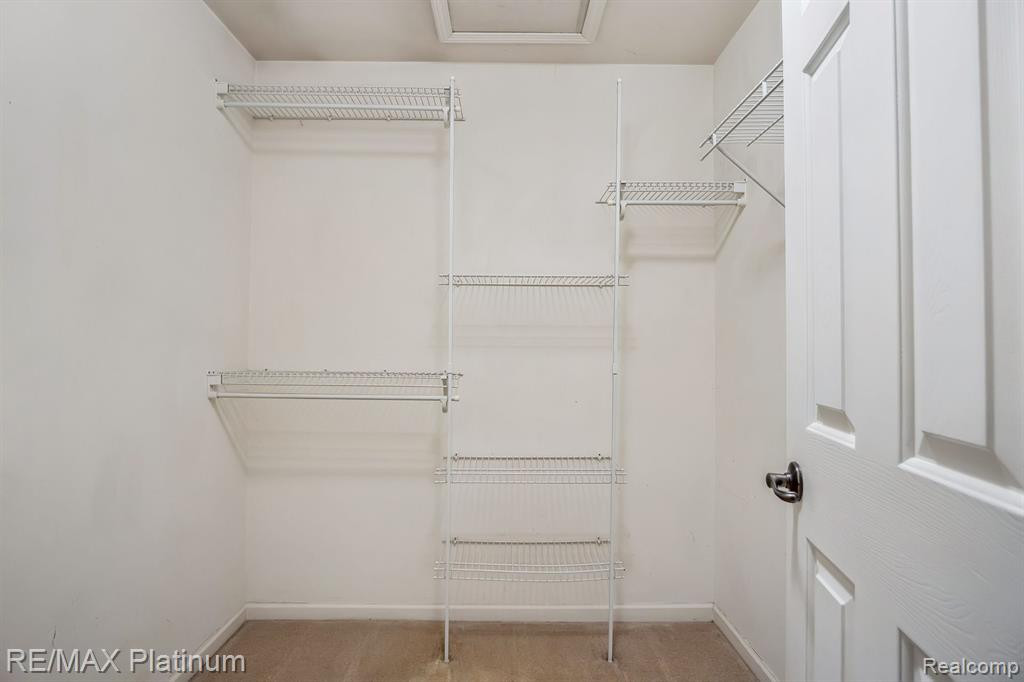 3411 Kneeland Circle, Howell, MI 48843 — Photo 11