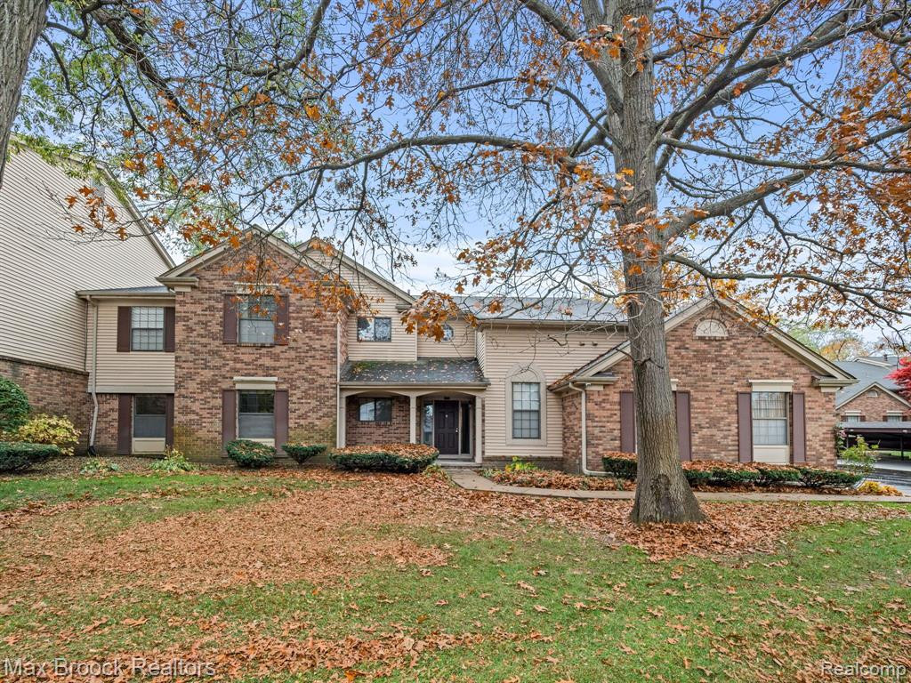 29736 PINE RIDGE Circle, Farmington Hills, MI 48331 — Photo 4