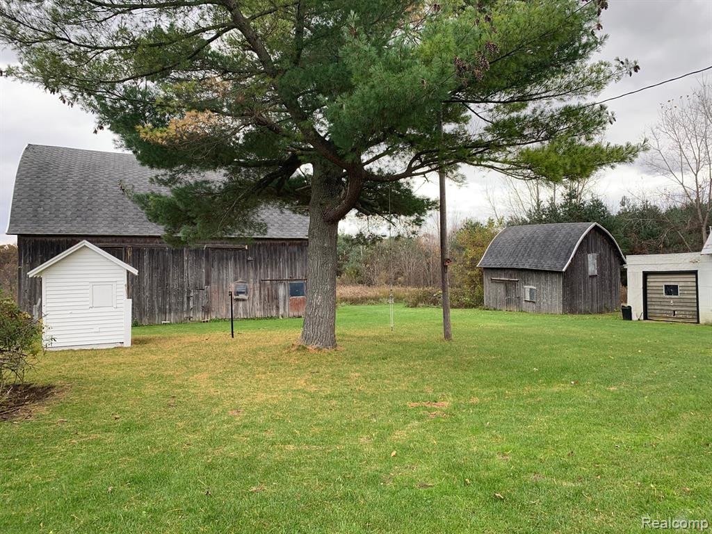 10365 EAST Road, Burt, MI 48417 — Photo 26