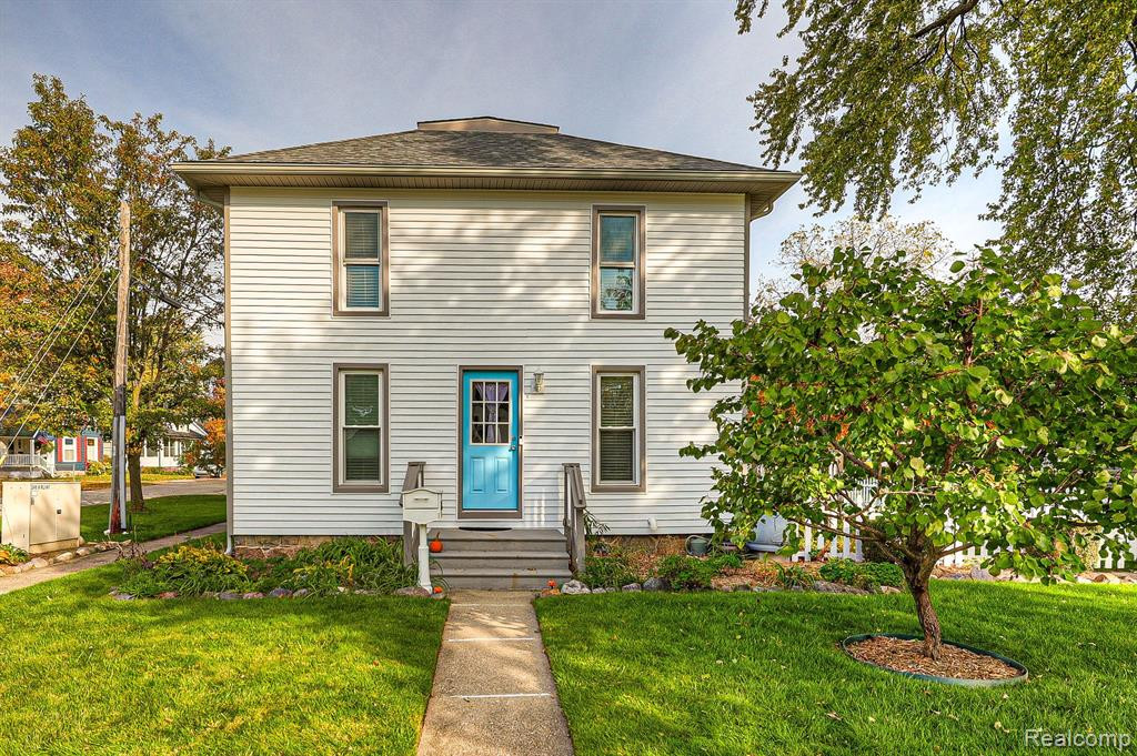 246 W FLINT Street, Lake Orion, MI 48362 — front exterior
