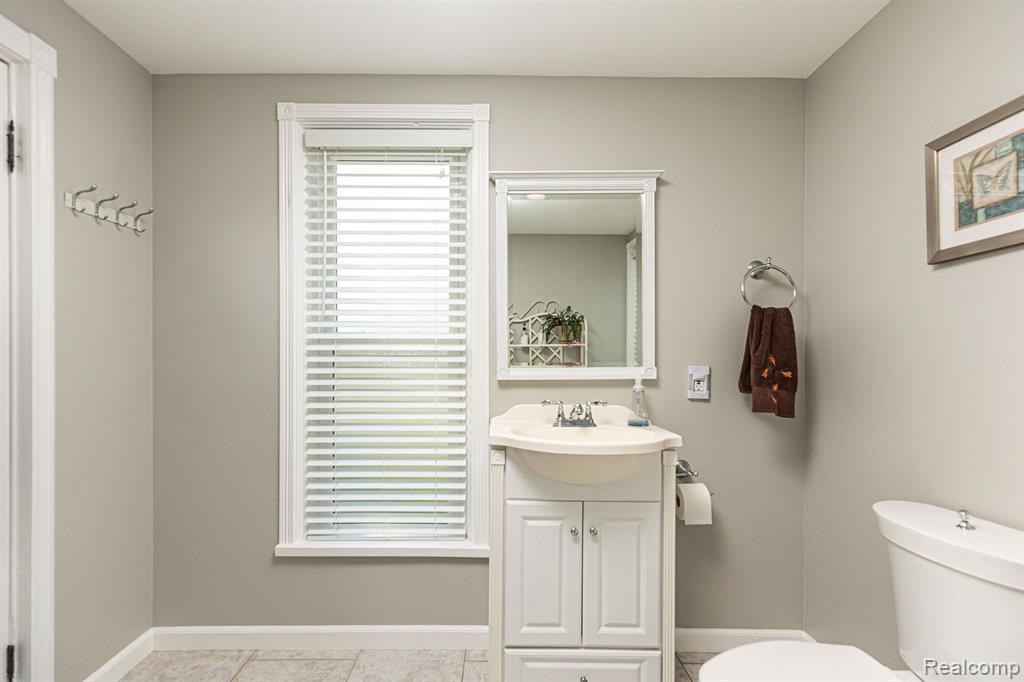 246 W FLINT Street, Lake Orion, MI 48362 — Photo 6