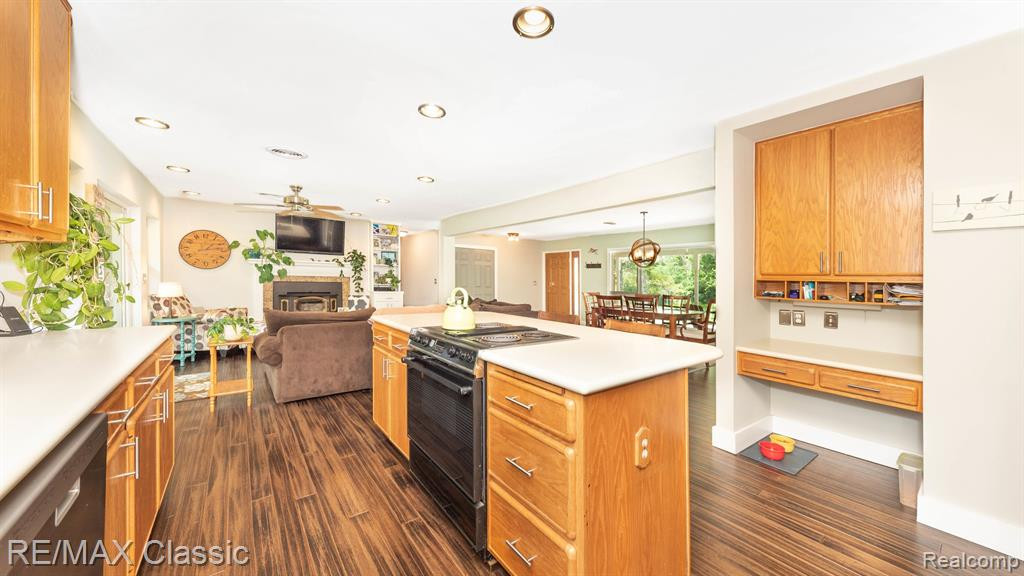 50917 MURRAY HILL Drive, Canton, MI 48187 — Photo 18