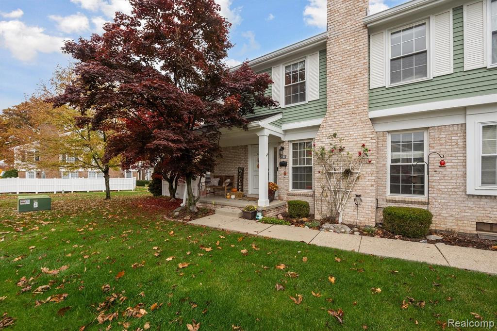 21380 E GLEN HAVEN Circle, 243, Northville, MI 48167 — Photo 2