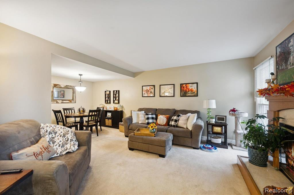 21380 E GLEN HAVEN Circle, 243, Northville, MI 48167 — Photo 6
