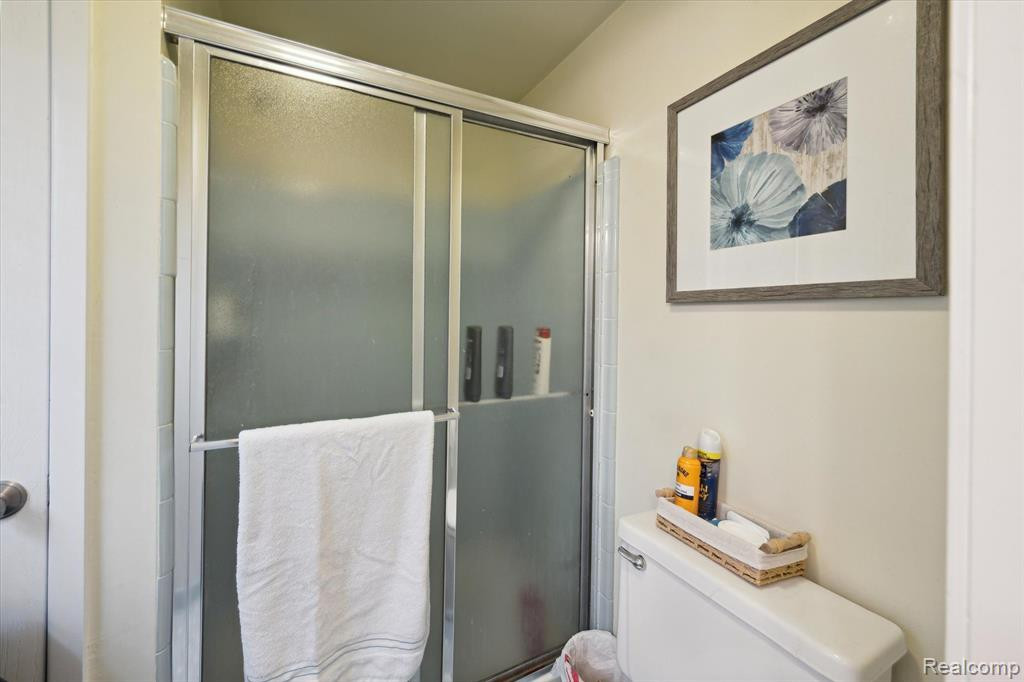 21380 E GLEN HAVEN Circle, 243, Northville, MI 48167 — Photo 23