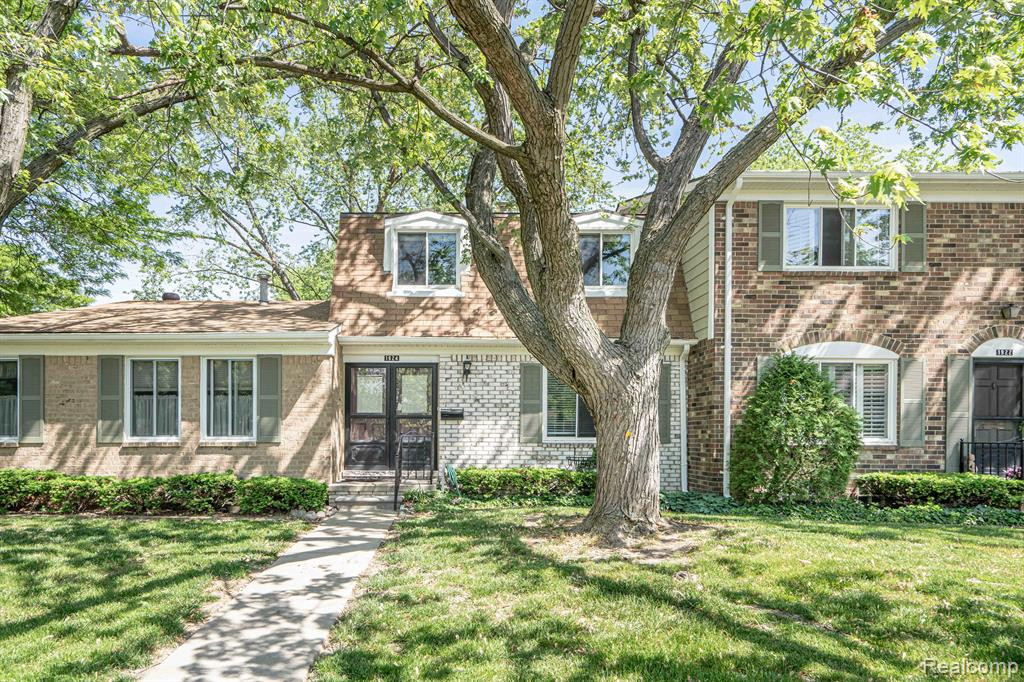 1924 TORQUAY Avenue, Royal Oak, MI 48073 — front exterior
