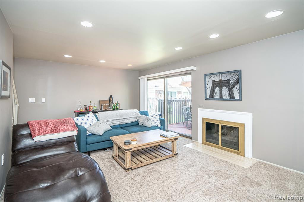 1924 TORQUAY Avenue, Royal Oak, MI 48073 — Photo 24