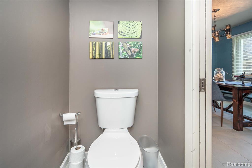 1924 TORQUAY Avenue, Royal Oak, MI 48073 — Photo 30
