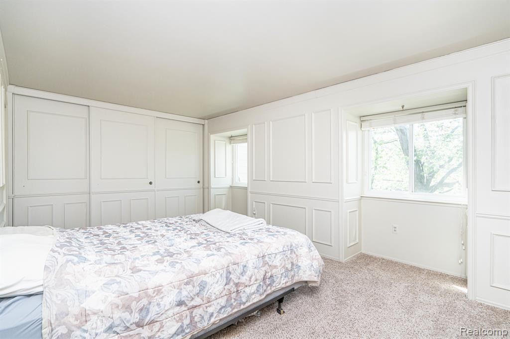 1924 TORQUAY Avenue, Royal Oak, MI 48073 — Photo 43