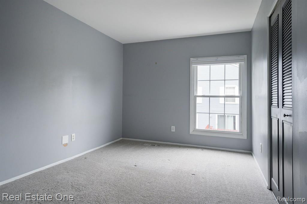 23675 STONEHENGE Boulevard, Novi, MI — Photo 16