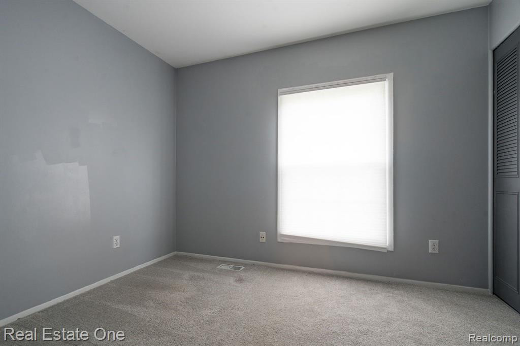 23675 STONEHENGE Boulevard, Novi, MI — Photo 18