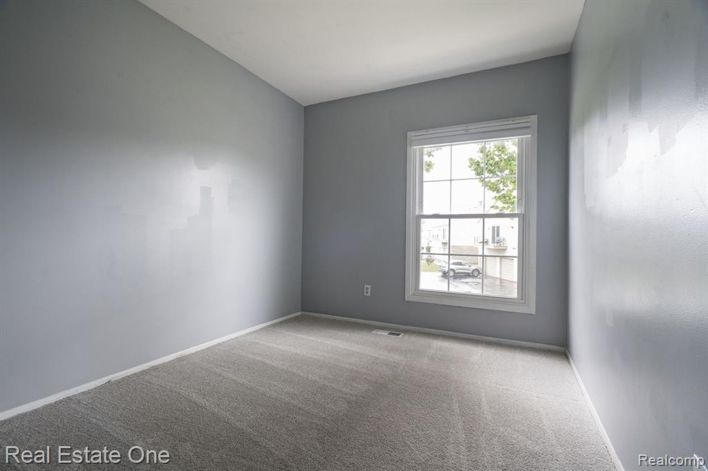 23675 STONEHENGE Boulevard, Novi, MI — Photo 19