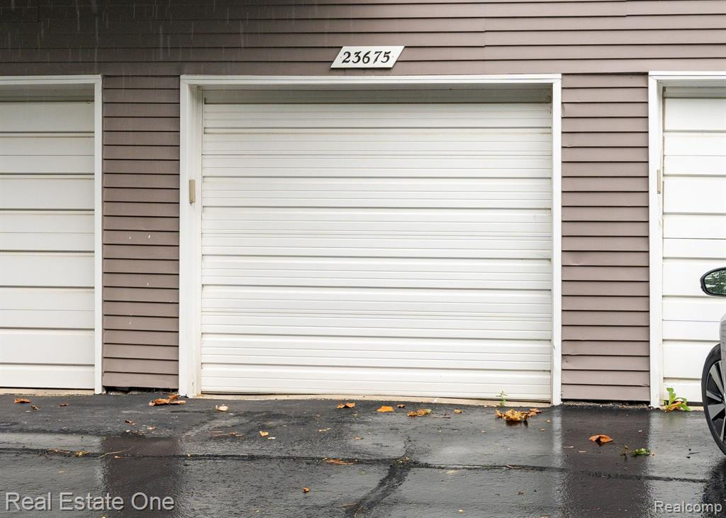 23675 STONEHENGE Boulevard, Novi, MI — Photo 25