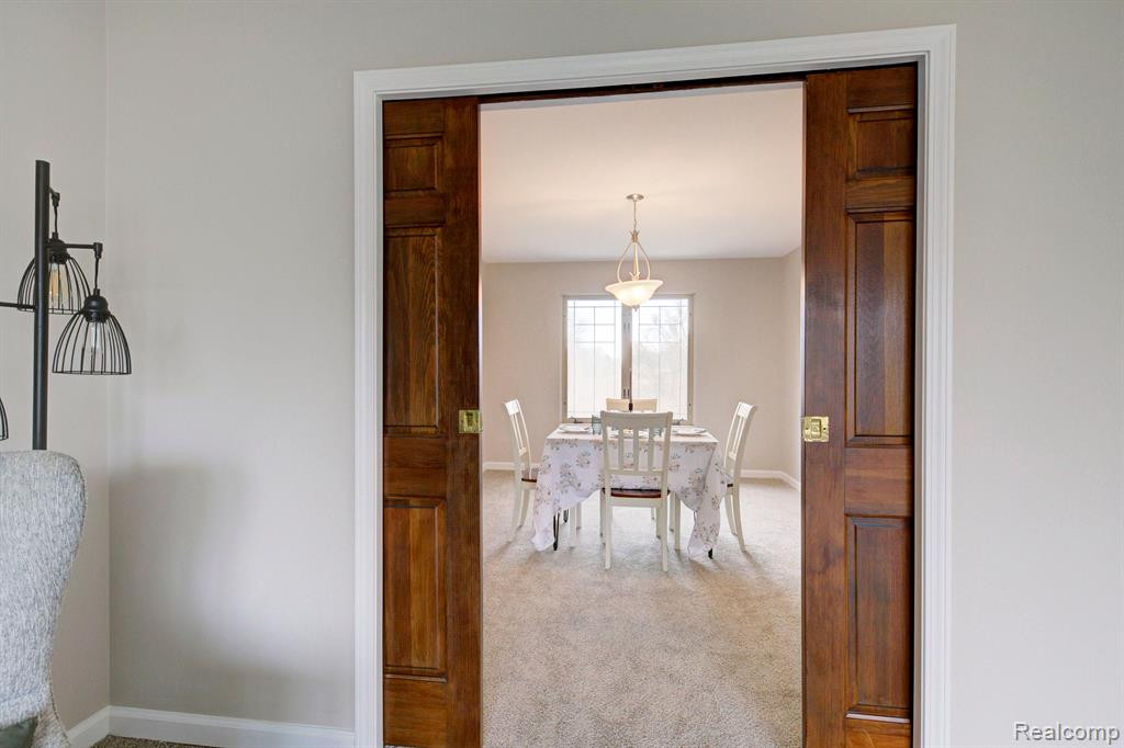 9934 DALEVIEW Drive, South Lyon, MI 48178 — Photo 10