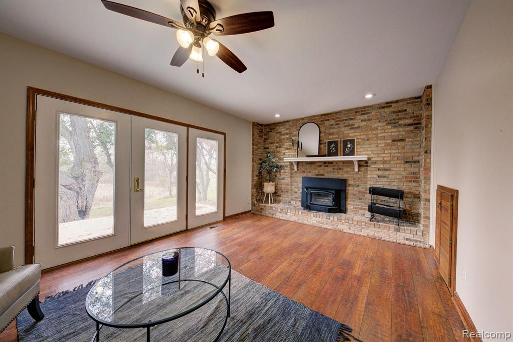 9934 DALEVIEW Drive, South Lyon, MI 48178 — Photo 20