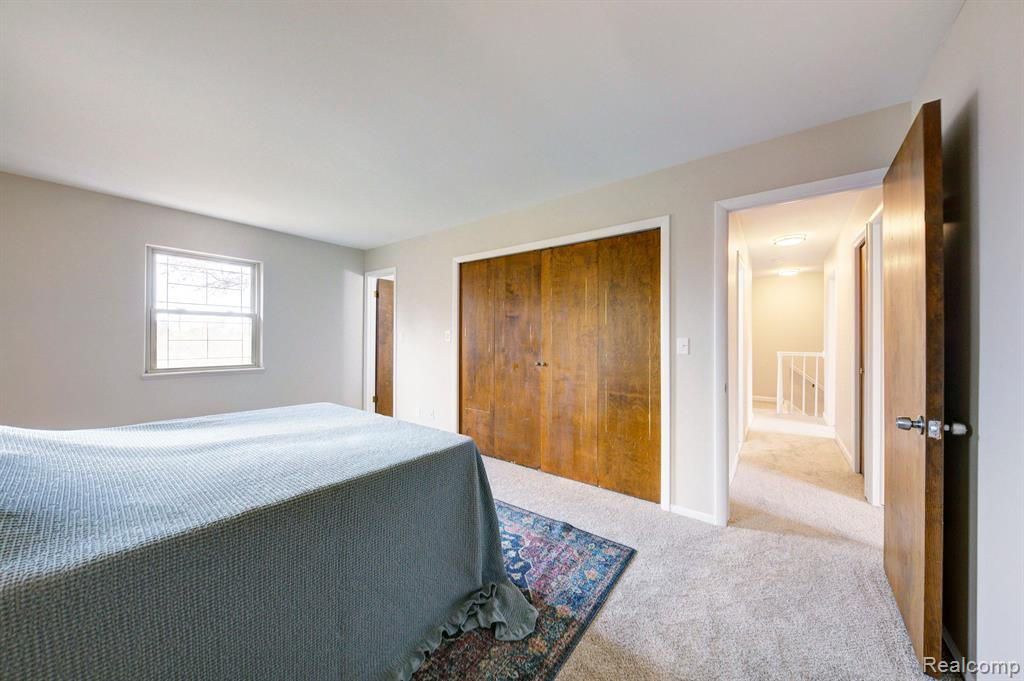 9934 DALEVIEW Drive, South Lyon, MI 48178 — Photo 24