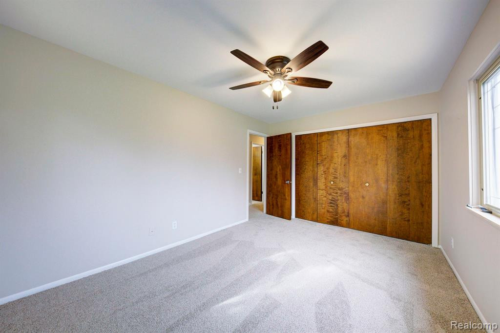 9934 DALEVIEW Drive, South Lyon, MI 48178 — Photo 26