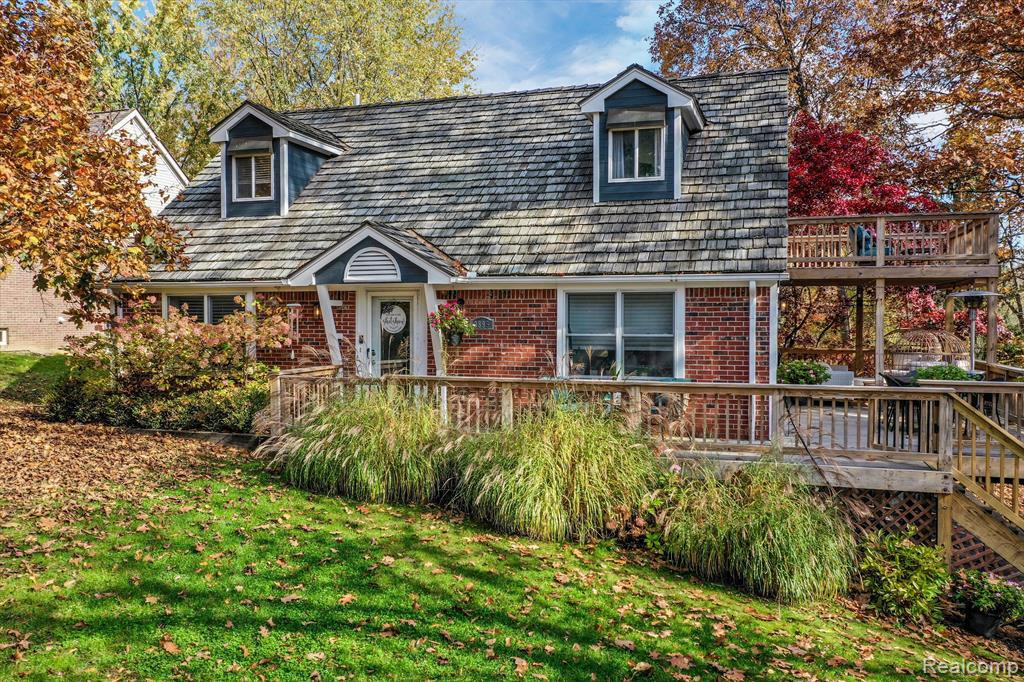 3895 LAKEVIEW Boulevard, Orchard Lake Village, MI 48324 — Photo 3