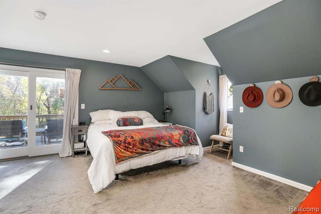3895 LAKEVIEW Boulevard, Orchard Lake Village, MI 48324 — Photo 22
