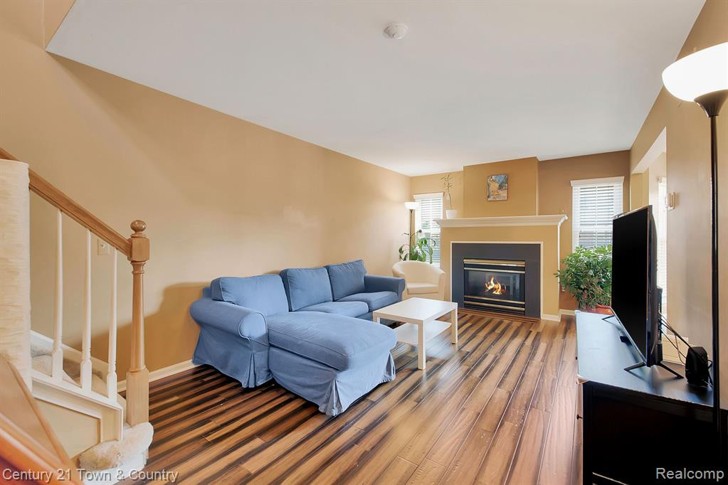 4231 HUNTERS Circle W, Canton, MI 48188 — Photo 5