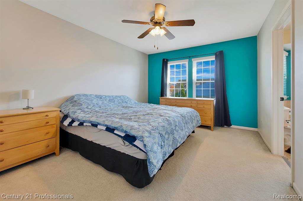 4231 HUNTERS Circle W, Canton, MI 48188 — Photo 17