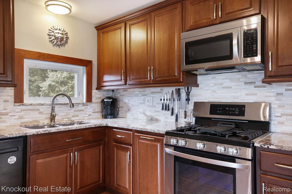 2020 East Street, Reese, MI 48757 — Photo 15