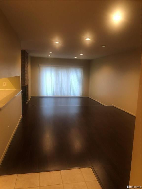 6912 PEBBLECREEK WOODS Drive, West Bloomfield, MI — Photo 4