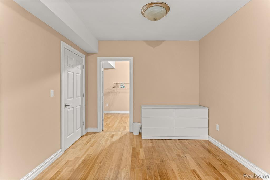 7764 PIETRASIUK, Ypsilanti, MI 48197 — Photo 38