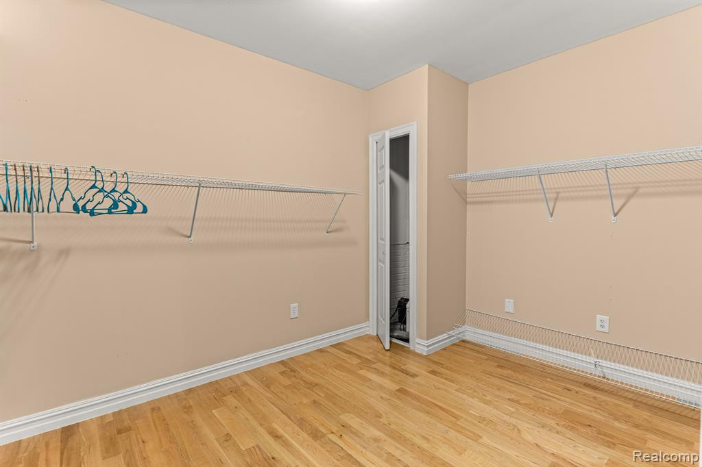 7764 PIETRASIUK, Ypsilanti, MI 48197 — Photo 39