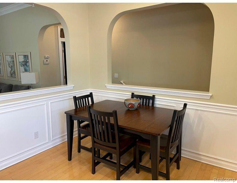 2932 N KNIGHTSBRIDGE Circle, Ann Arbor, MI 48105 — Photo 11