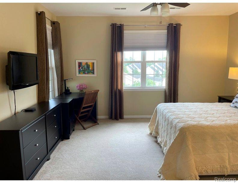 2932 N KNIGHTSBRIDGE Circle, Ann Arbor, MI 48105 — Photo 18
