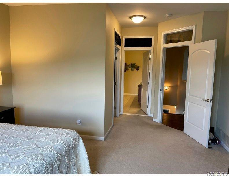 2932 N KNIGHTSBRIDGE Circle, Ann Arbor, MI 48105 — Photo 19