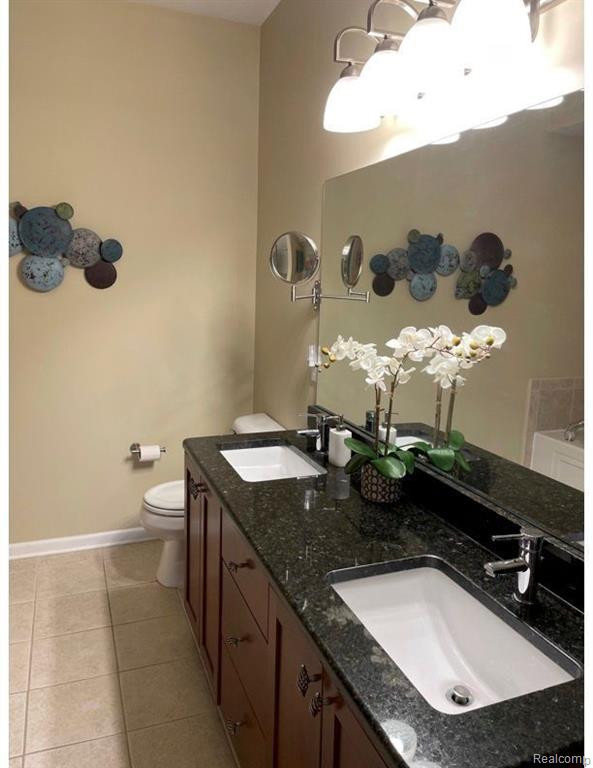 2932 N KNIGHTSBRIDGE Circle, Ann Arbor, MI 48105 — Photo 22