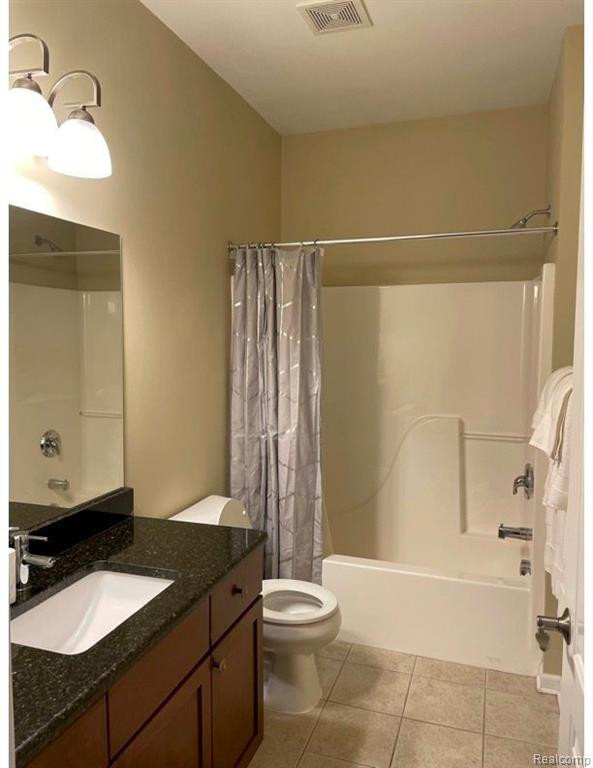 2932 N KNIGHTSBRIDGE Circle, Ann Arbor, MI 48105 — Photo 24