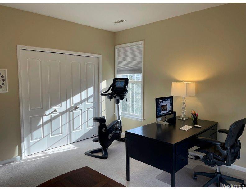 2932 N KNIGHTSBRIDGE Circle, Ann Arbor, MI 48105 — Photo 25