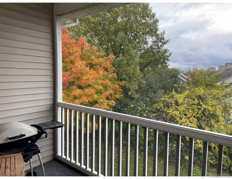 2932 N KNIGHTSBRIDGE Circle, Ann Arbor, MI 48105 — Photo 35
