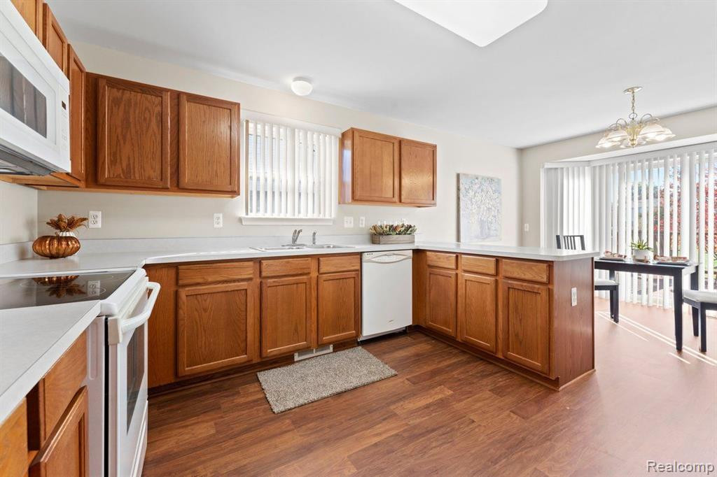 9110 CELESTINE Drive, Belleville, MI 48111 — Photo 11