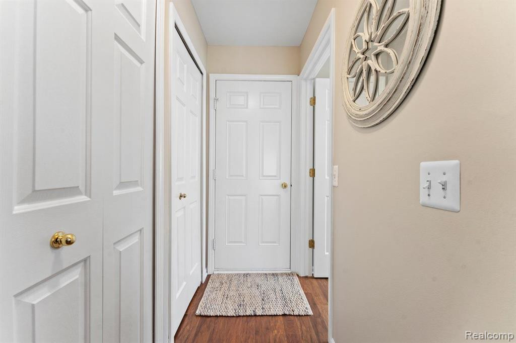 9110 CELESTINE Drive, Belleville, MI 48111 — Photo 14