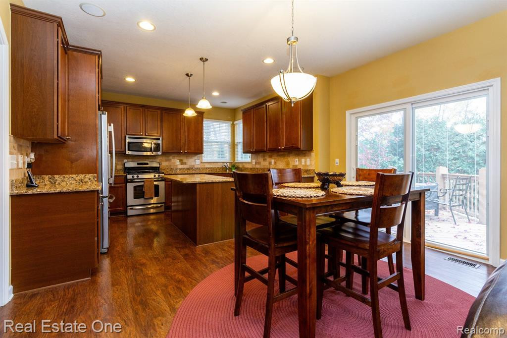27158 MAXWELL Court, Novi, MI — Photo 13