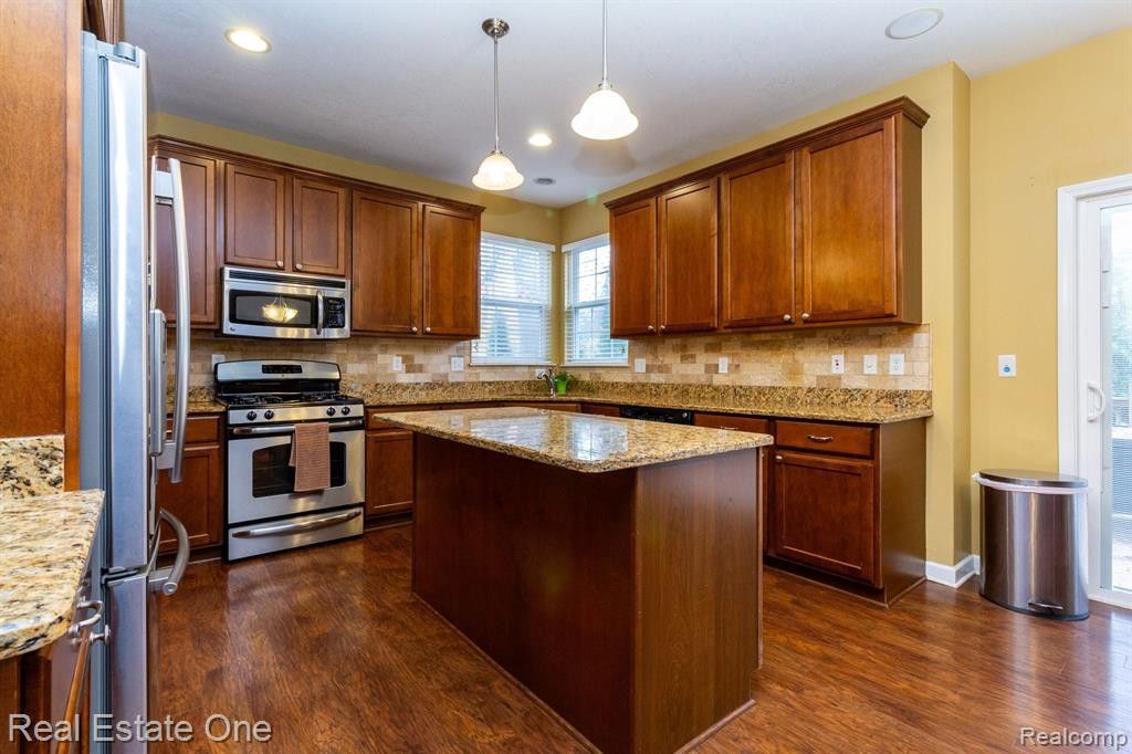 27158 MAXWELL Court, Novi, MI — Photo 14