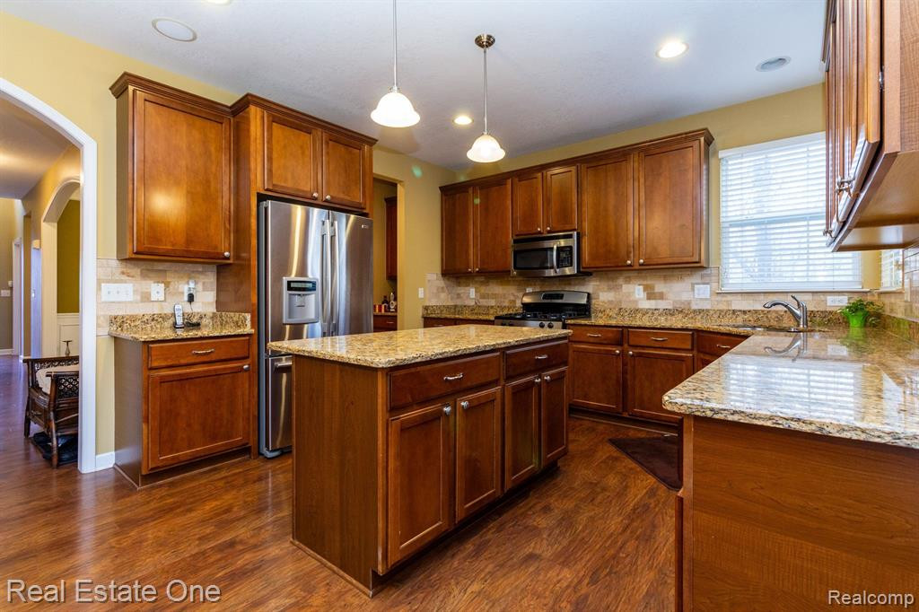 27158 MAXWELL Court, Novi, MI — Photo 15