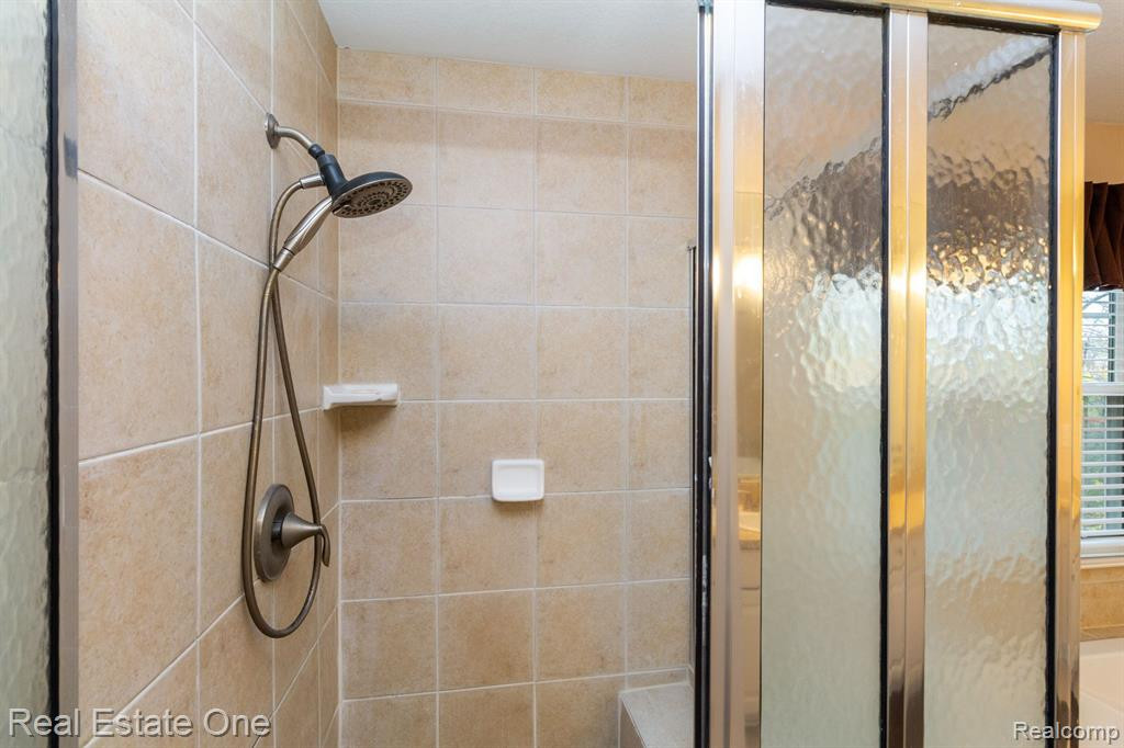 27158 MAXWELL Court, Novi, MI — Photo 35