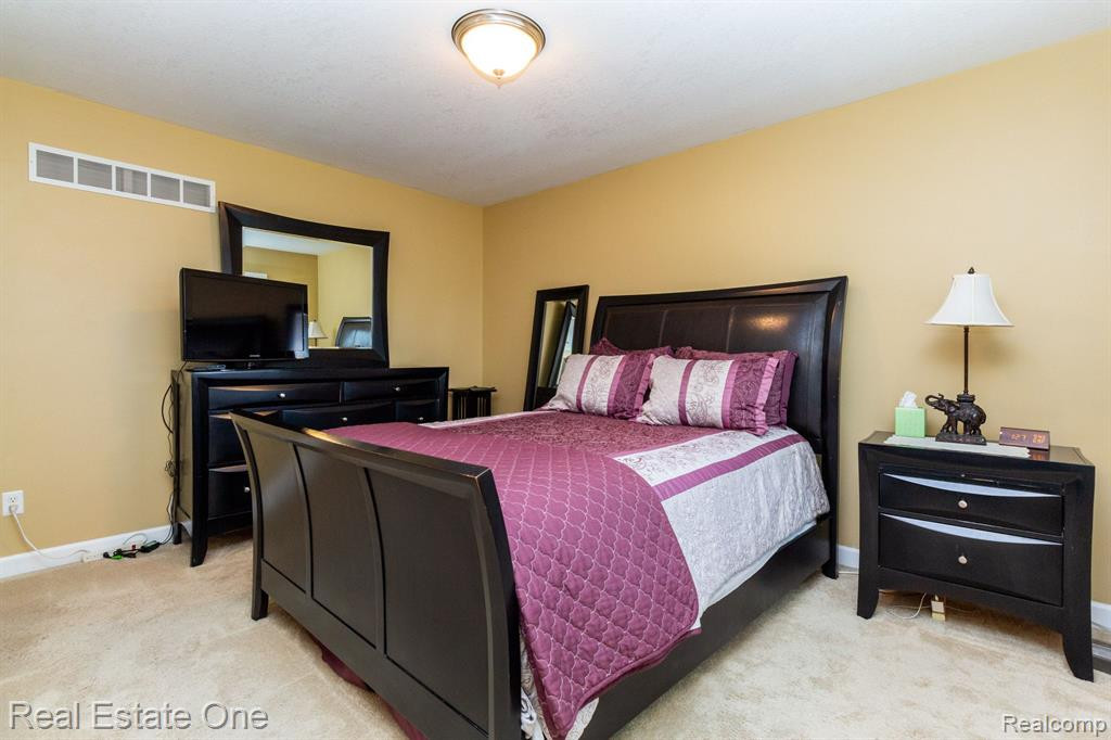 27158 MAXWELL Court, Novi, MI — Photo 43