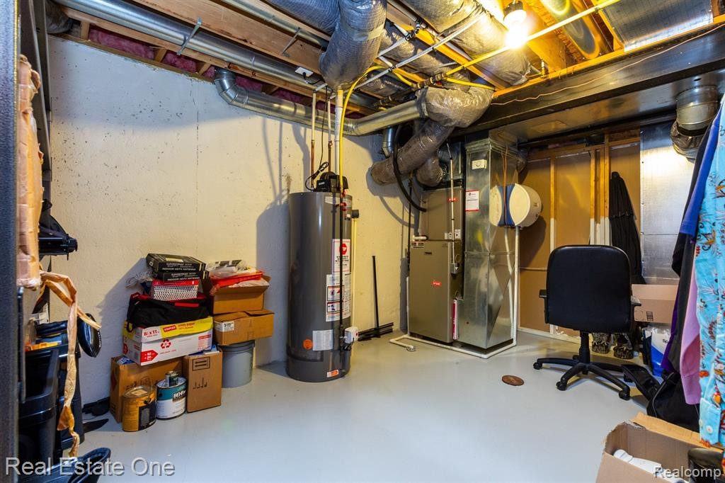 27158 MAXWELL Court, Novi, MI — Photo 51