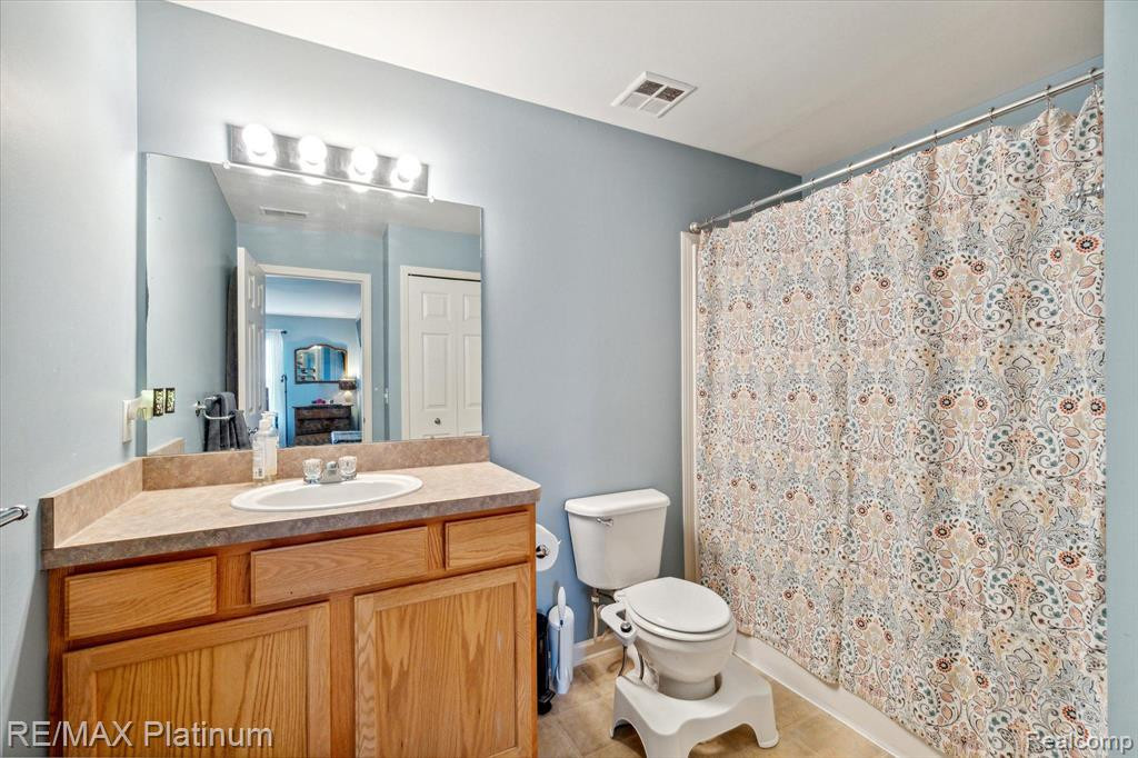 3458 KNEELAND Circle, Howell, MI 48843 — Photo 12