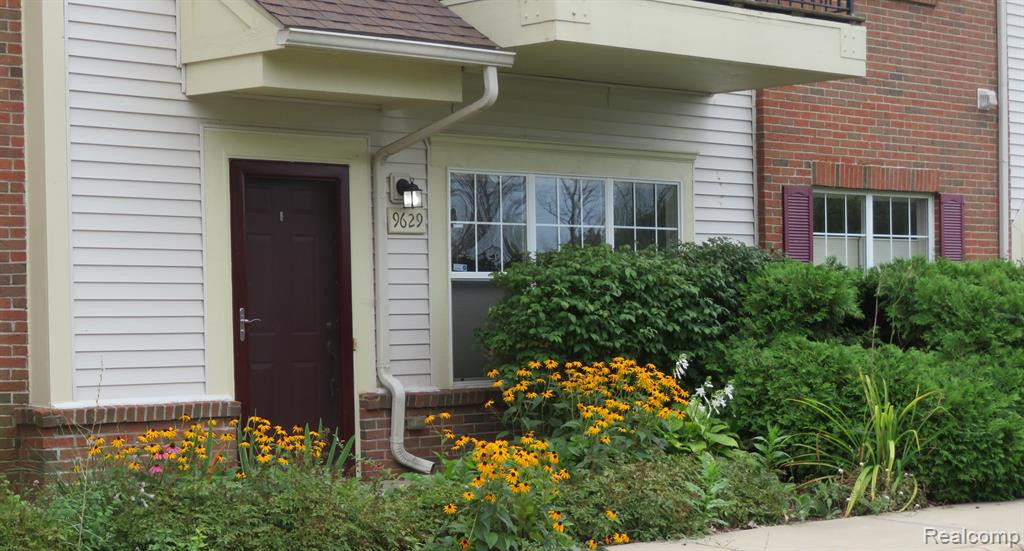 9629 LAKESIDE Drive, Ypsilanti, MI 48197 — Photo 27