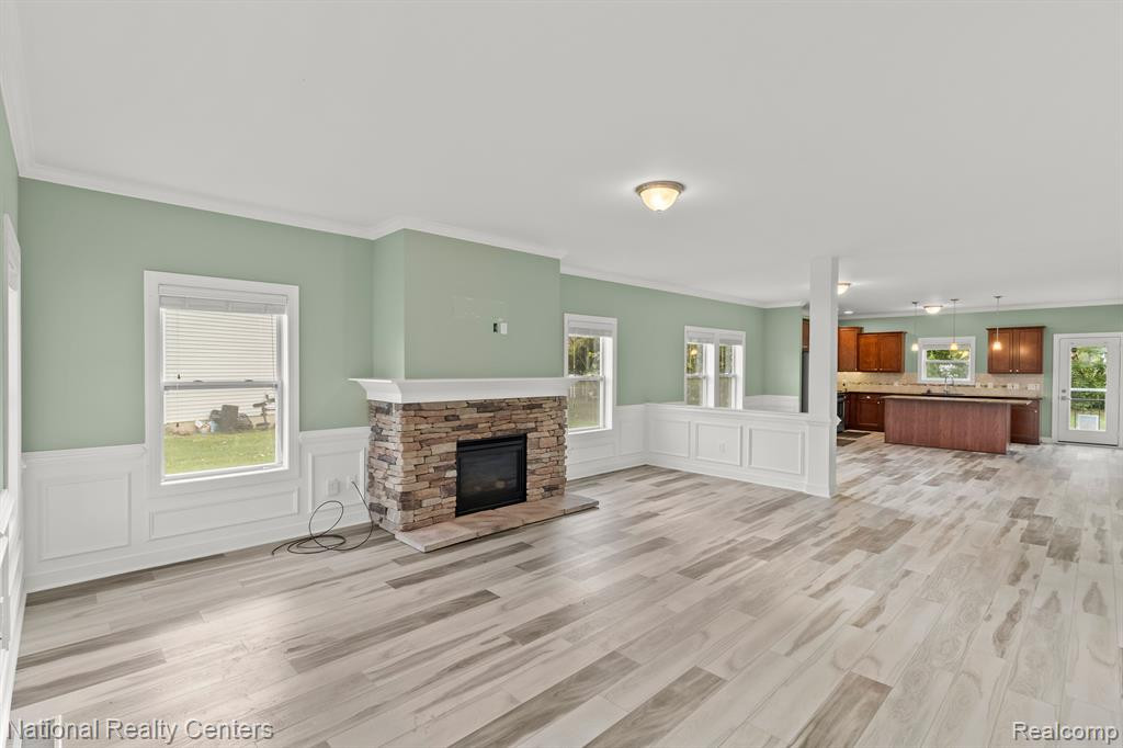 7002 WELLINGTON Lane, Ypsilanti, MI 48197 — Photo 4